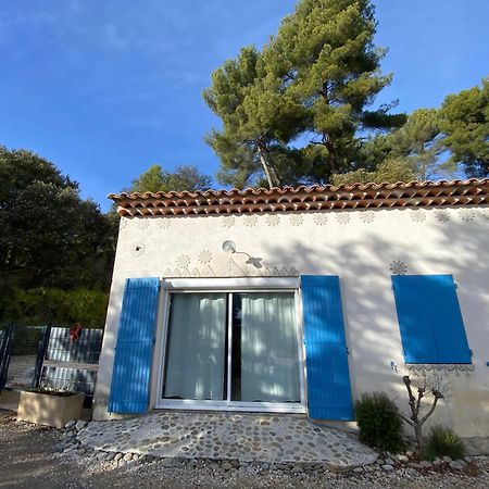 Maisonnette Entre Luberon Et Sainte Victoire La Bastidonne Bagian luar foto
