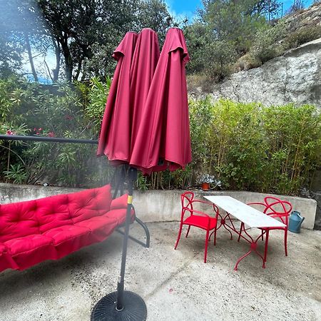 Maisonnette Entre Luberon Et Sainte Victoire La Bastidonne Bagian luar foto
