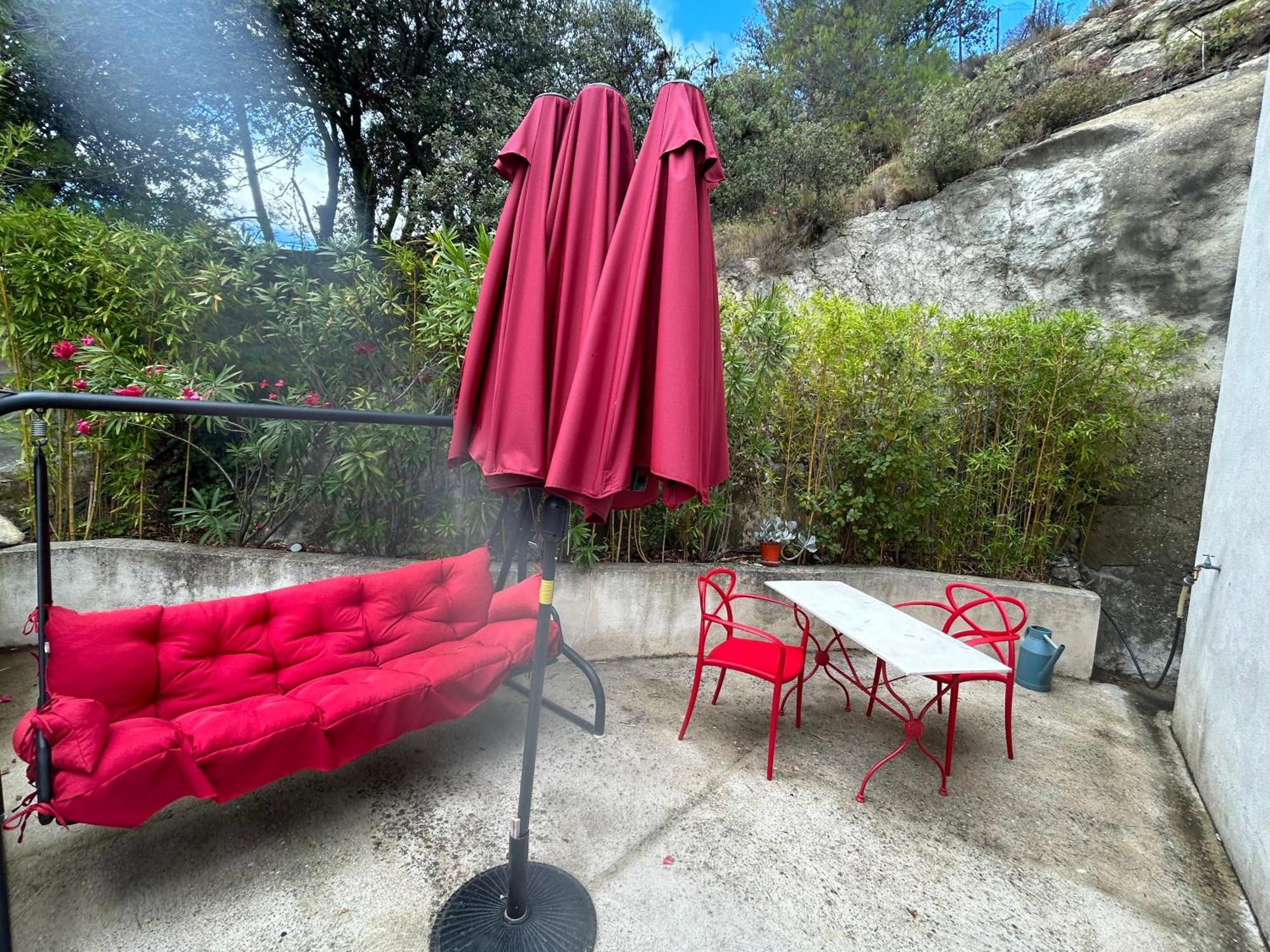 Maisonnette Entre Luberon Et Sainte Victoire La Bastidonne Bagian luar foto